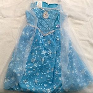 Elsa dress/costume musical with lights size 4-6x